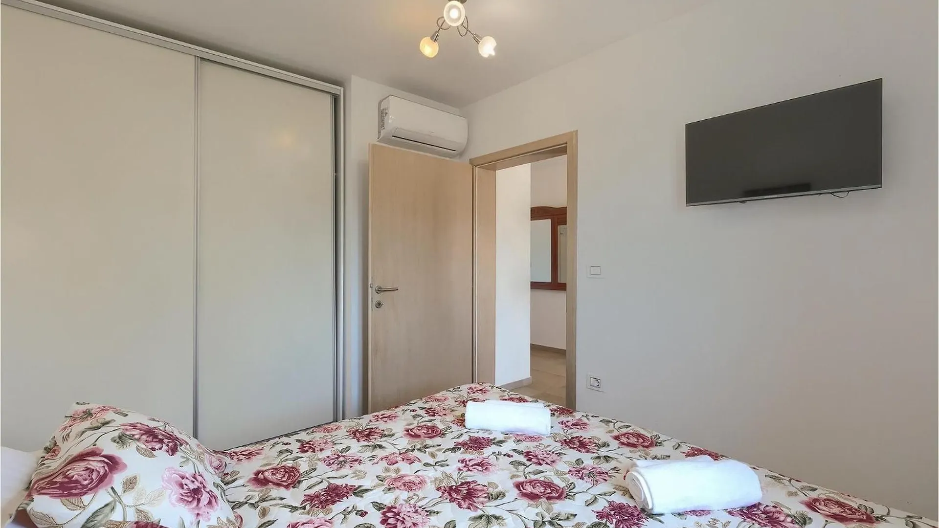 Villa Vallese Rovinj 0*,  Croatia